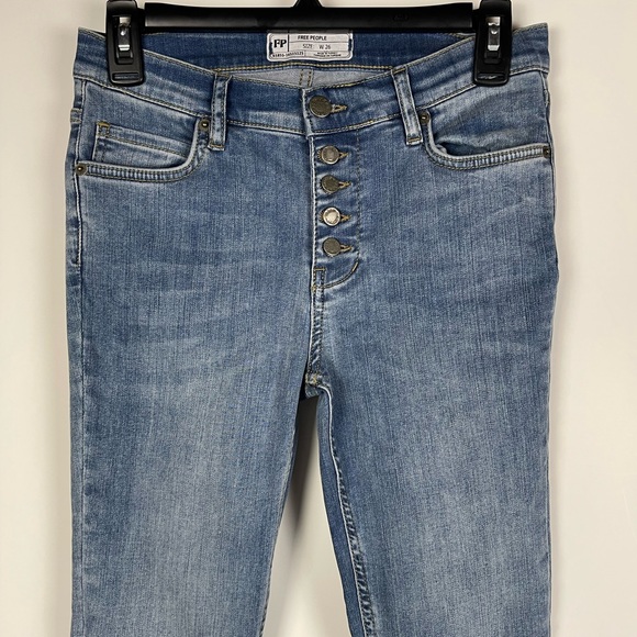 Free People Button Fly Skinny Raw Hem Crop Jeans Size W26 - Picture 4 of 11